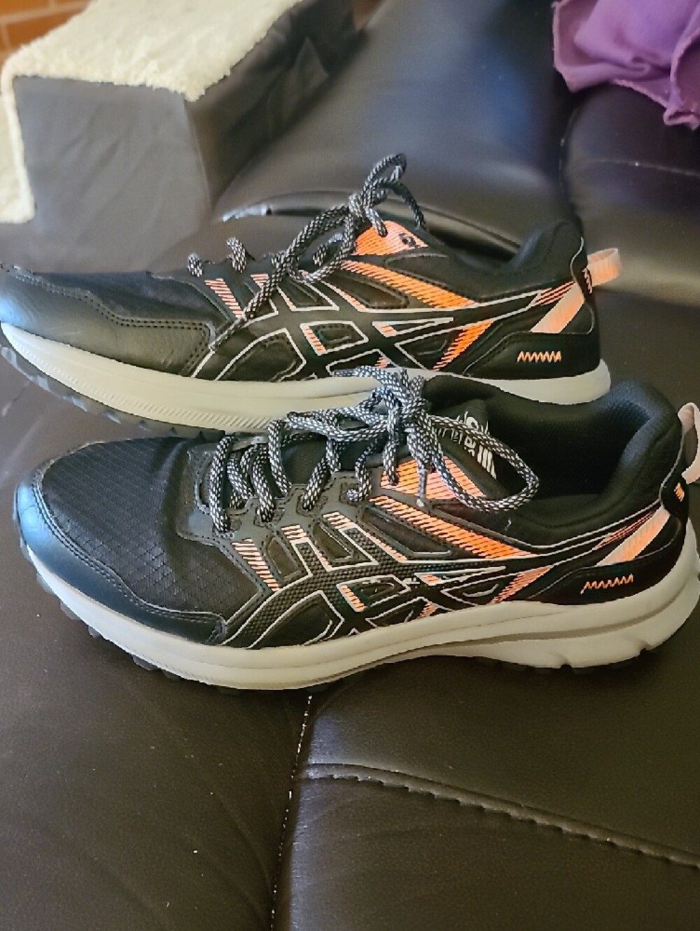 Women's ASICS Black and Orange Trail Running Sneakers SZ 10 - Picture 4 of 7